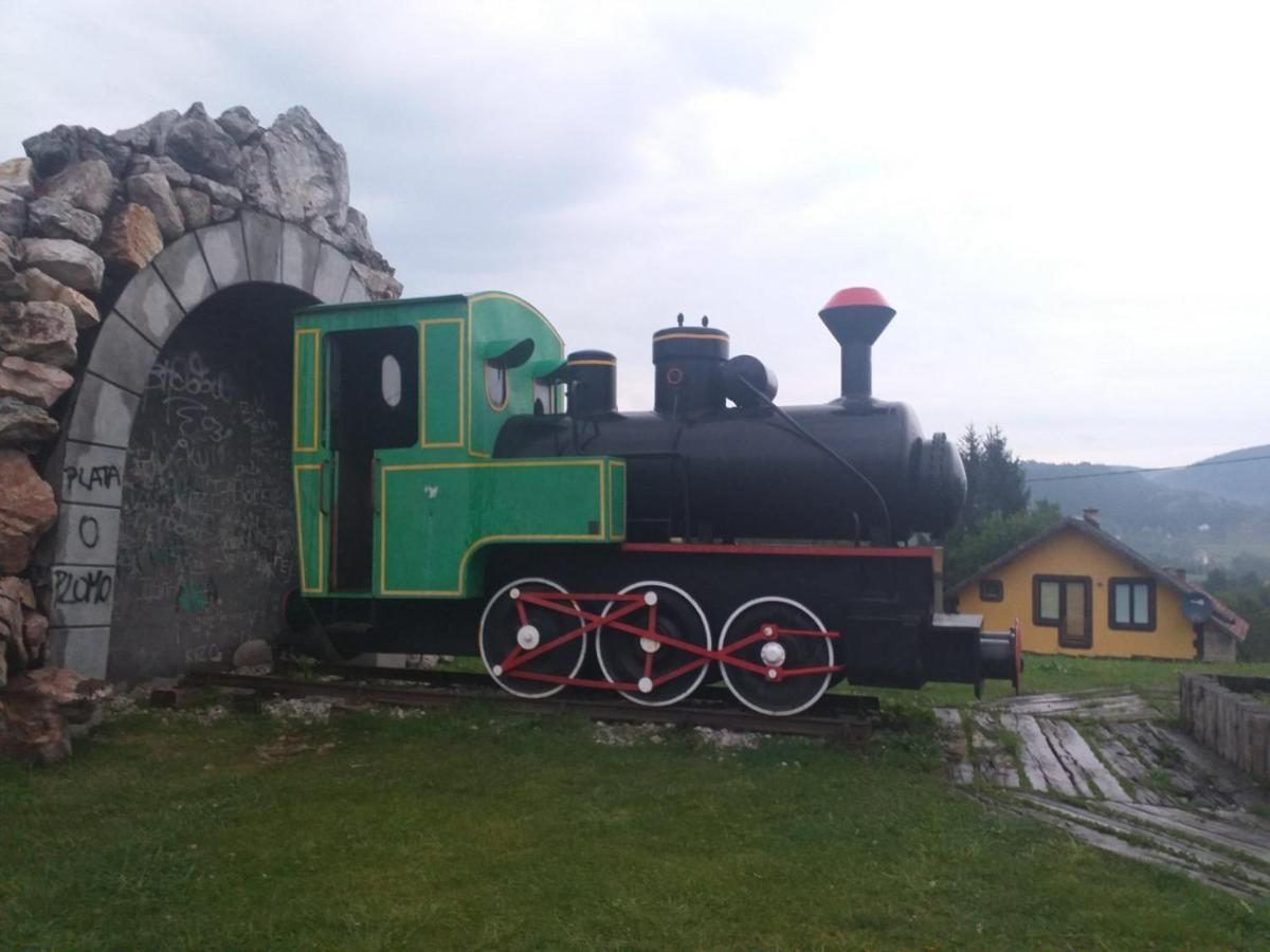 Apartman Milica Kremna Bagian luar foto
