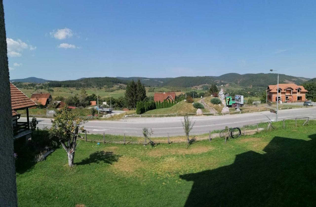 Apartman Milica Kremna Bagian luar foto